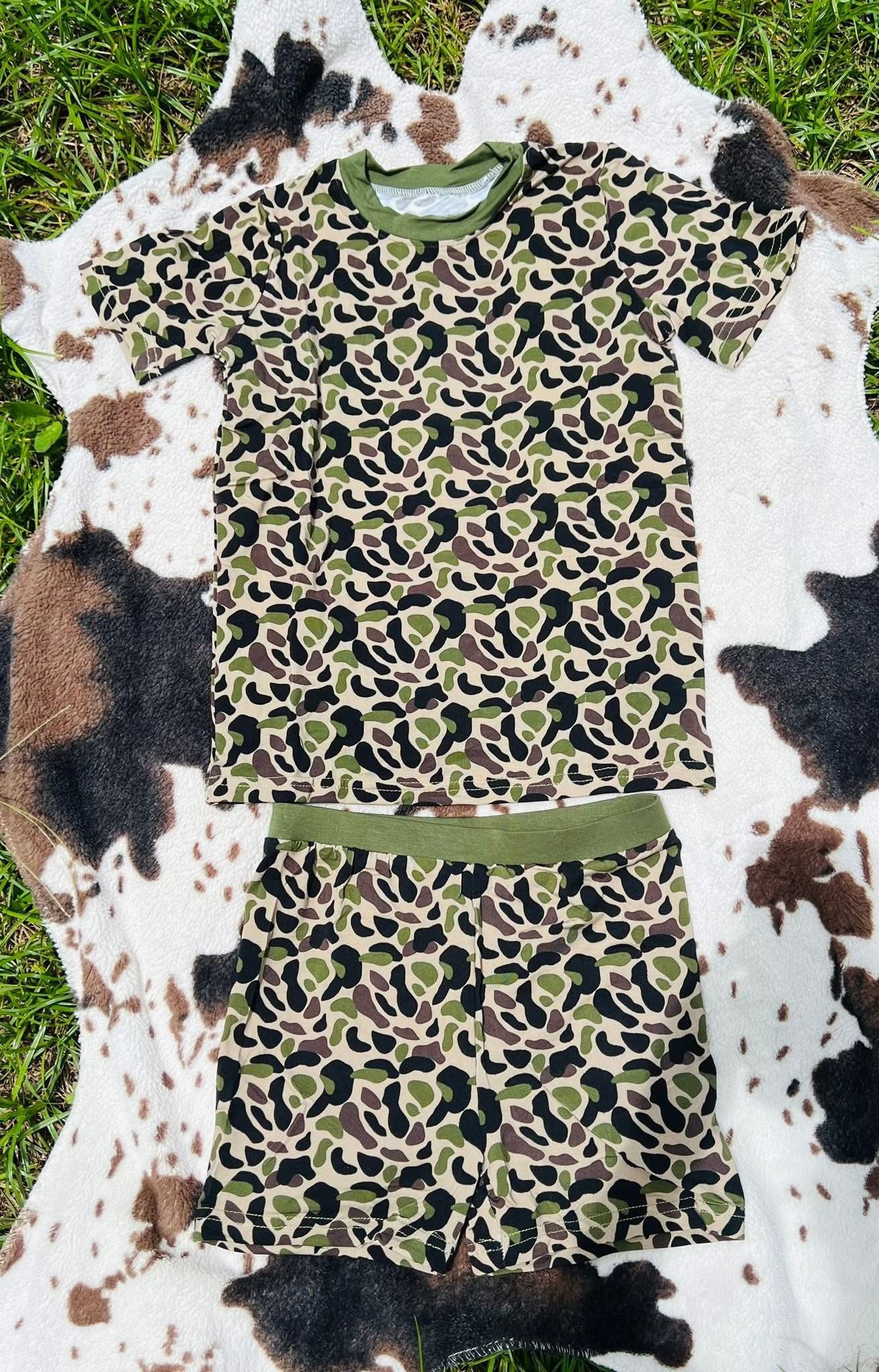 12.2 Pre-order BSSO1752 Boys camo green short sleeve shorts outfits