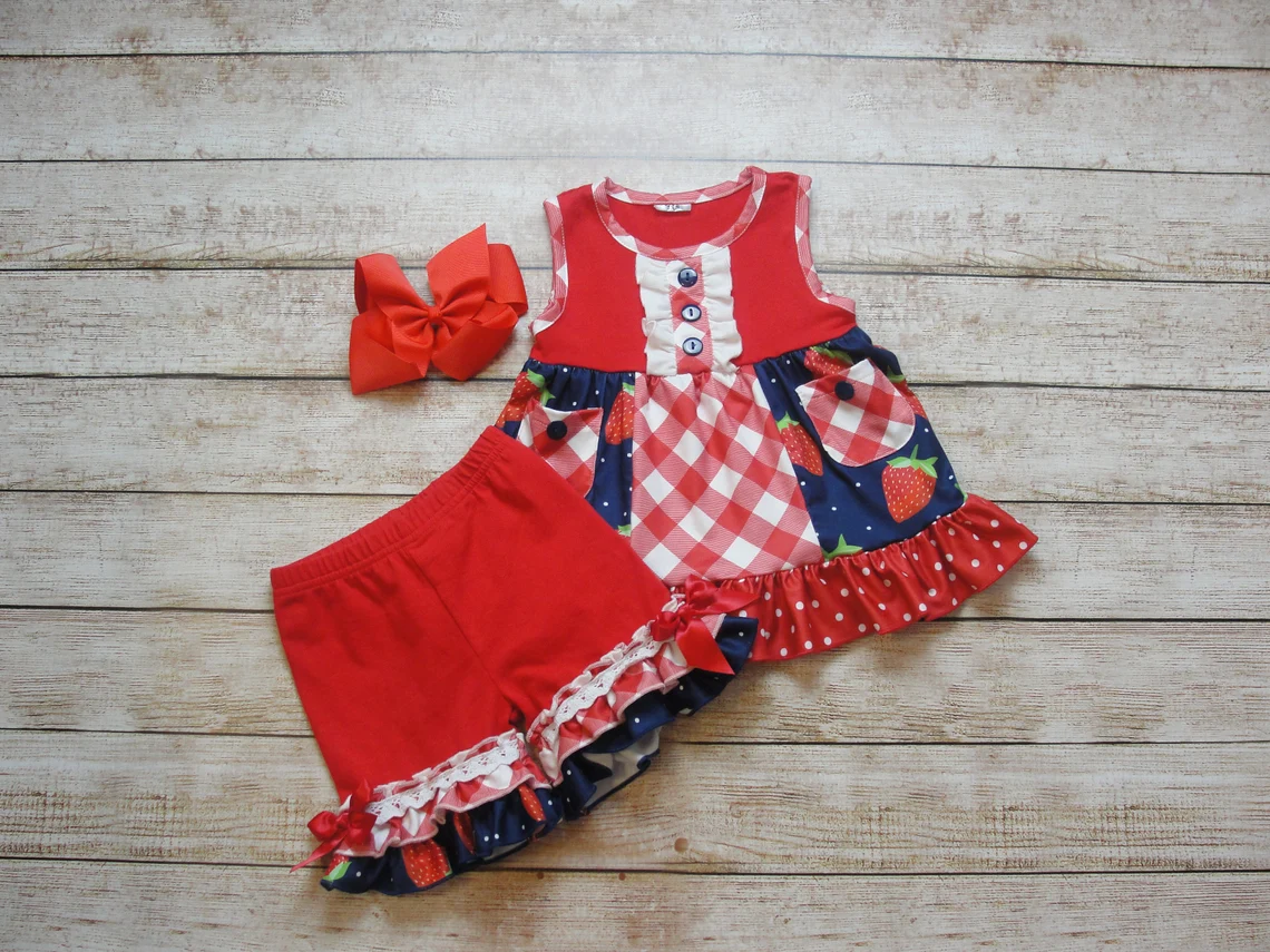 12.4 Pre-order GSSO2997 baby girls strawberry sleeveless pocket shorts outfits