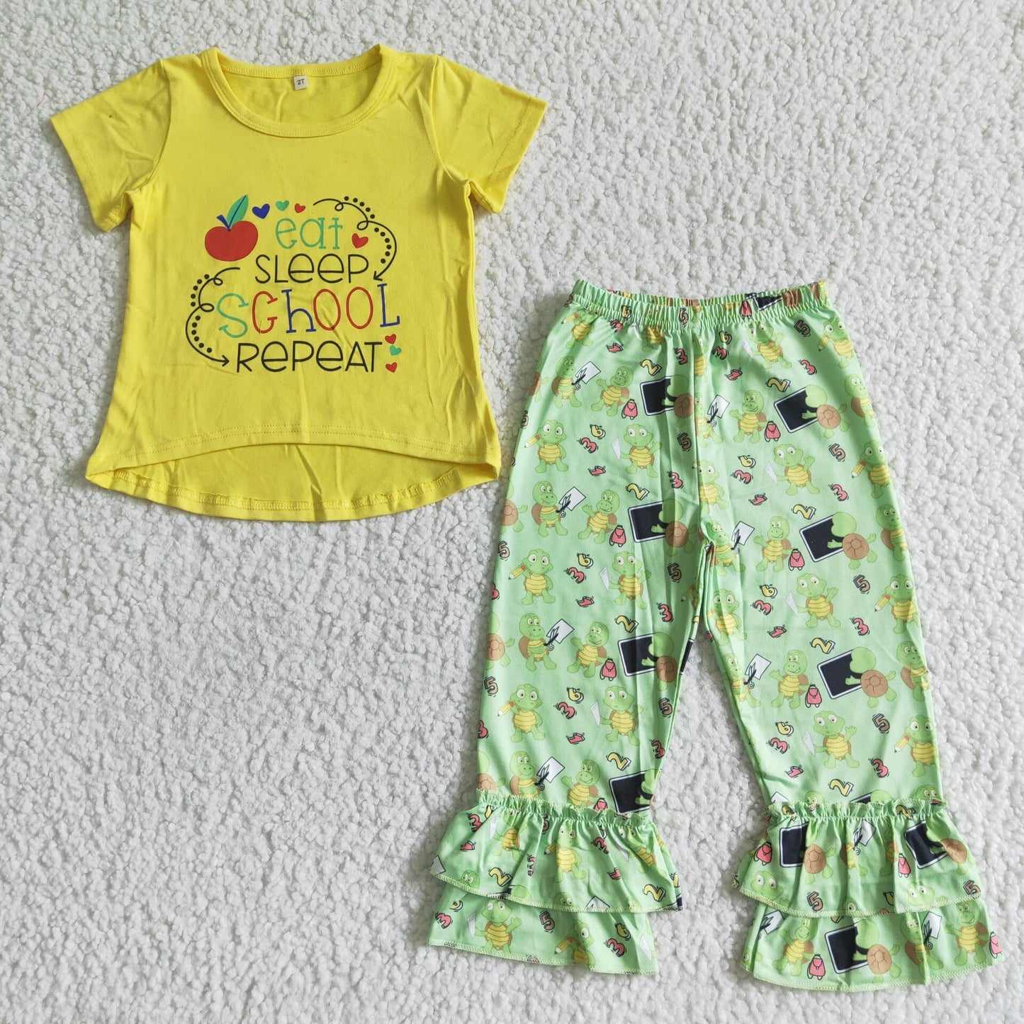 Girls Apple School Outfits Short Sleeves Green Pants
