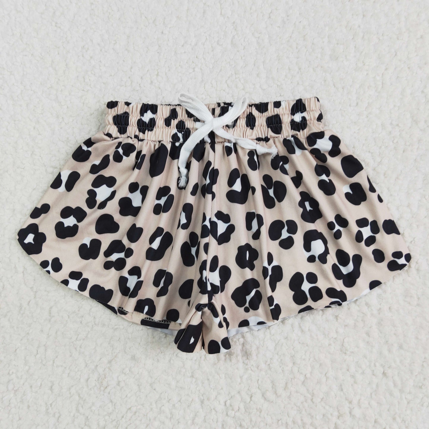 SS0585 girls black leopard shorts