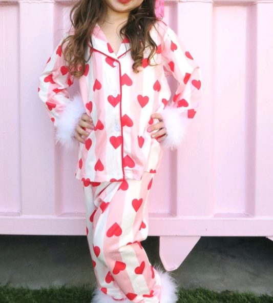 Pre-order GLP1921 baby girls long sleeves pink heart pajamas ( Deadline September 23 )