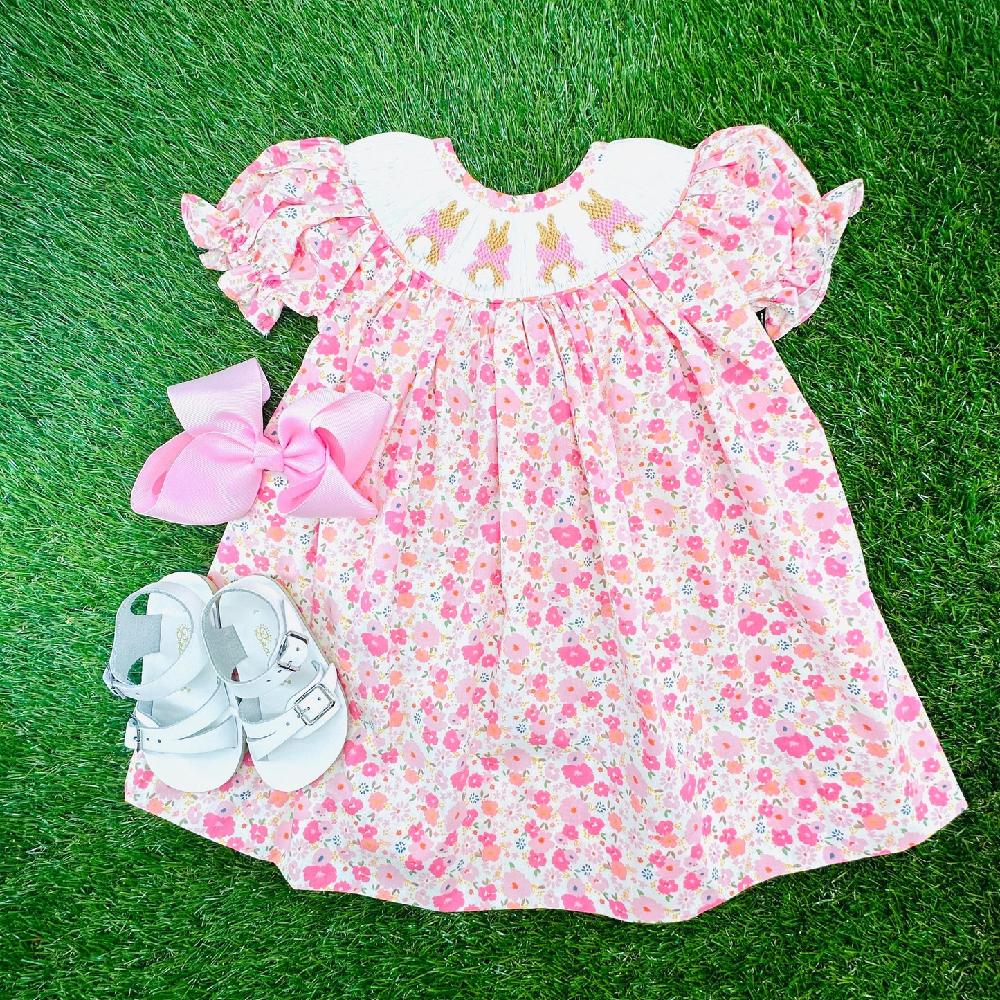12.9 Pre-order GSD3406 Baby girls Easter bunny flower puff sleeve dress