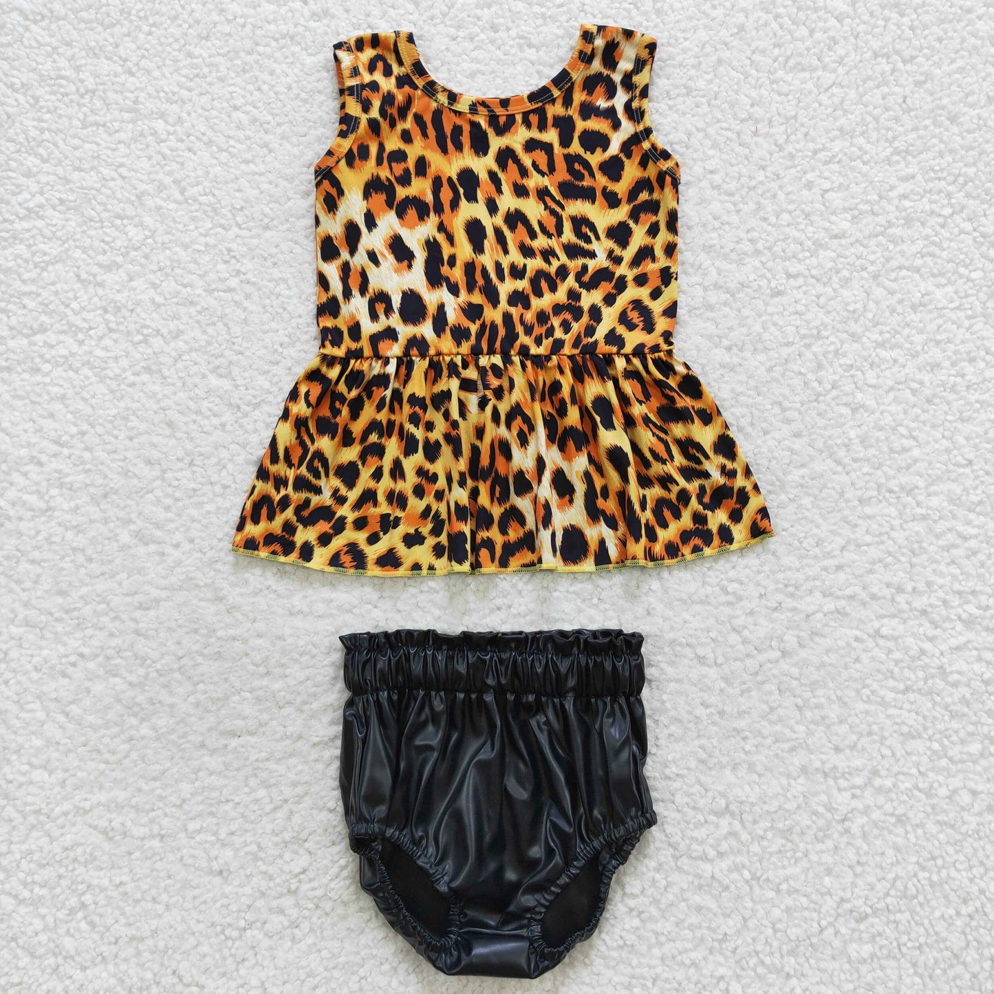 Girls Leopard Bummies Set