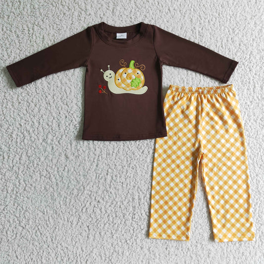 BLP0017 Boys Embroidery Pumpkin Snail Outfits